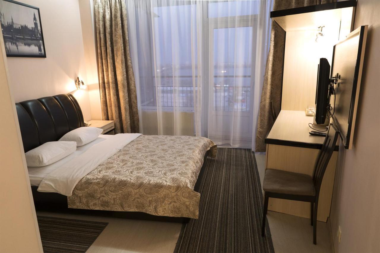 Staybridge Mini-Hotel In Most City Panoramic River View Dnjepropetovsk Buitenkant foto