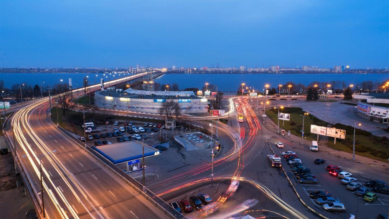 Staybridge Mini-Hotel In Most City Panoramic River View Dnjepropetovsk Buitenkant foto