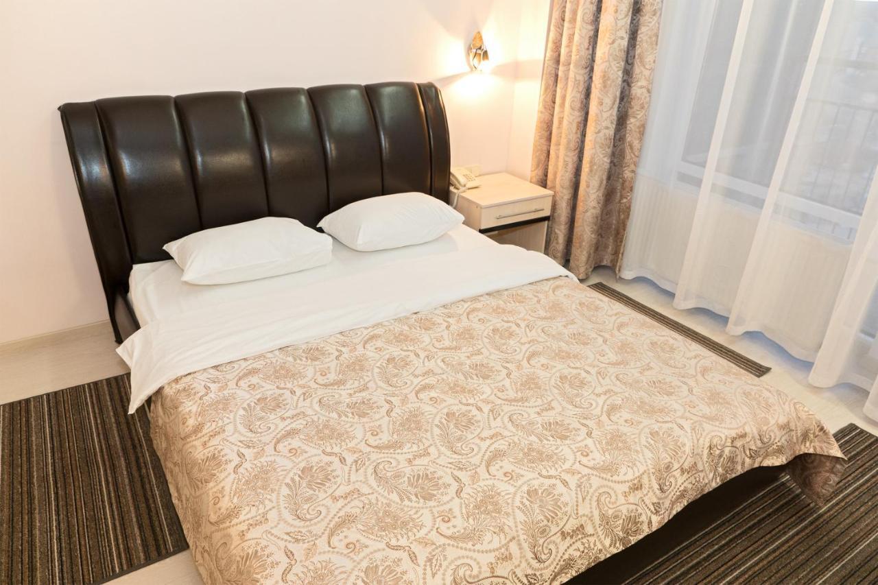 Staybridge Mini-Hotel In Most City Panoramic River View Dnjepropetovsk Buitenkant foto